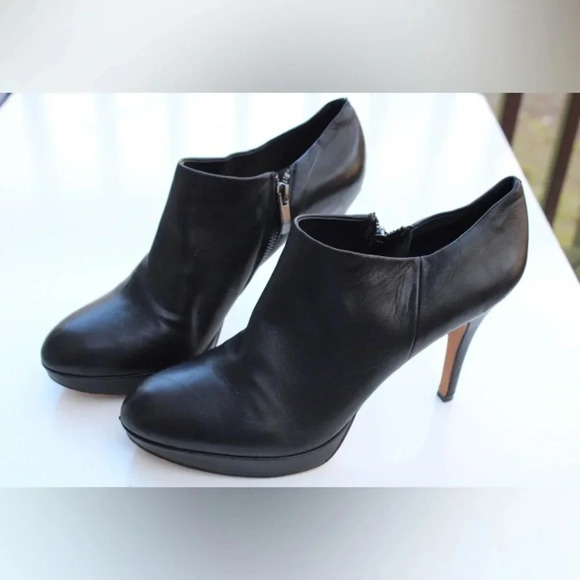 Vince Camuto booties - Picture 2 of 11